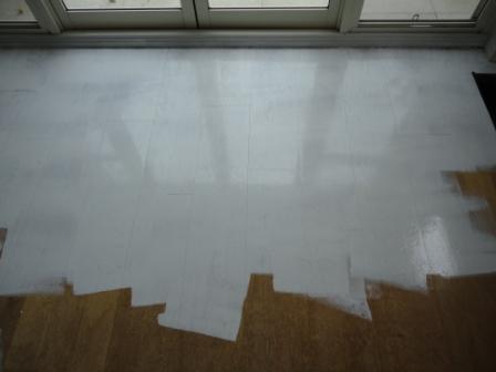 painting wood floor white during